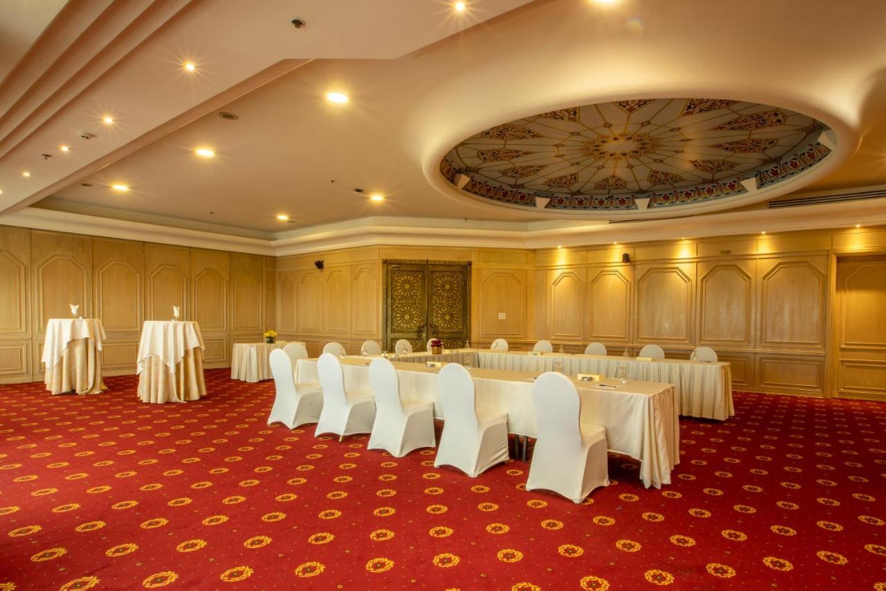 Bristol Hotel Amán Exterior foto The ballroom